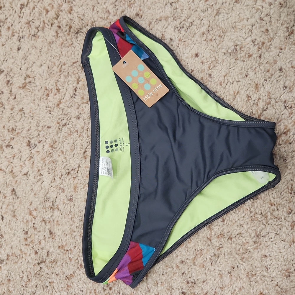 Title nine swim nwt size s